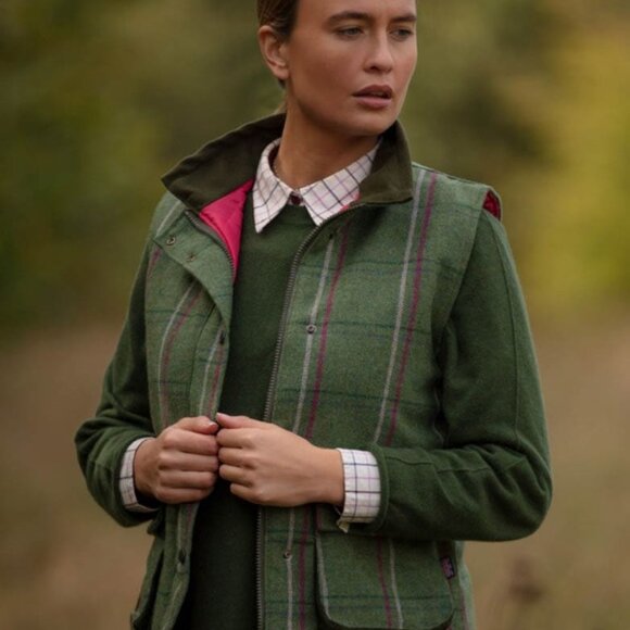 Walker And Hawkes Ladies Derby Tweed Bayston Gilet Made in the U.K. - Picture 3 of 14